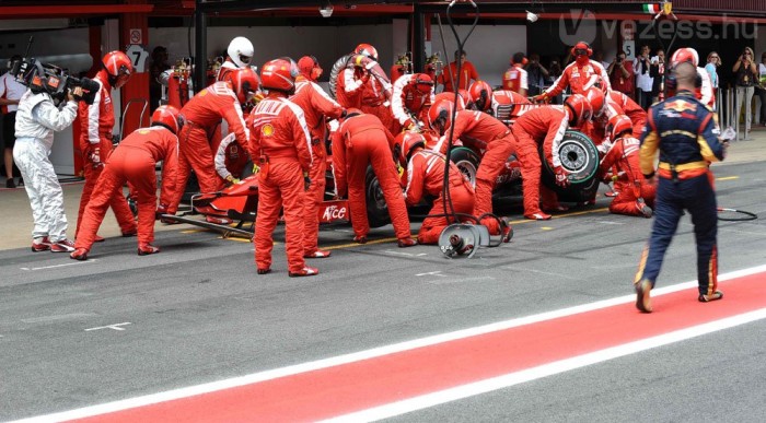 Massa: Számunkra vége! 7 | Vezess A töltéssel volt gond Massánál