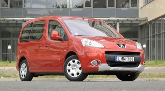 Heten egy légtérben