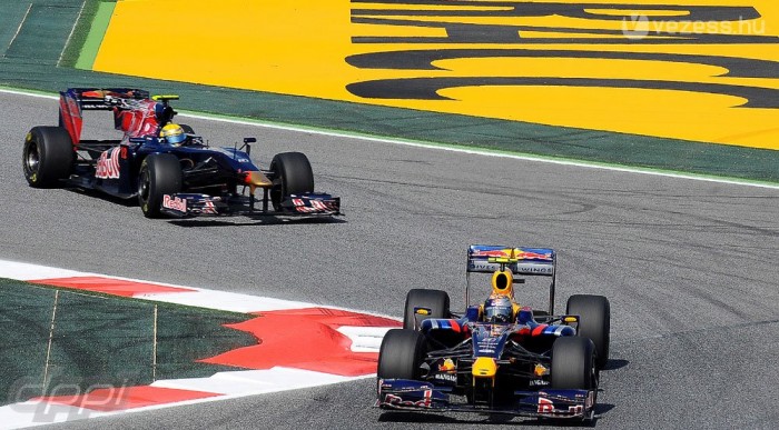 Mateschitz mindkét csapatát kivonná