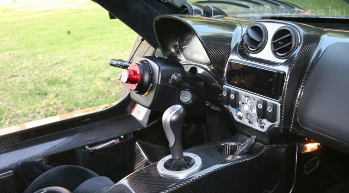 2500 lóerős kocsi Michael Schumachernek 8
