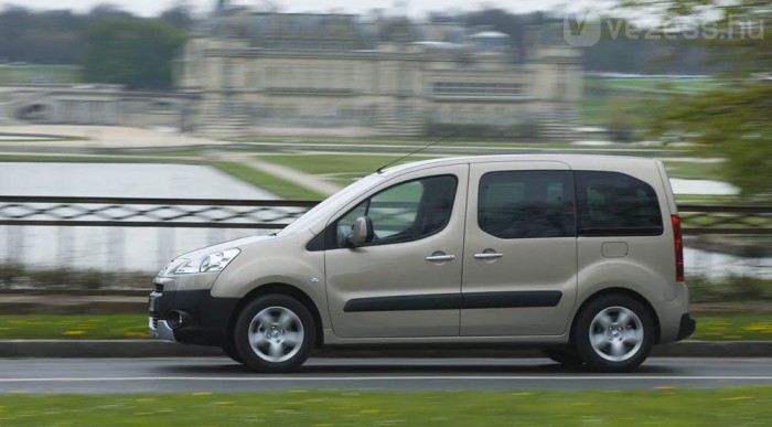 Heten egy légtérben 9