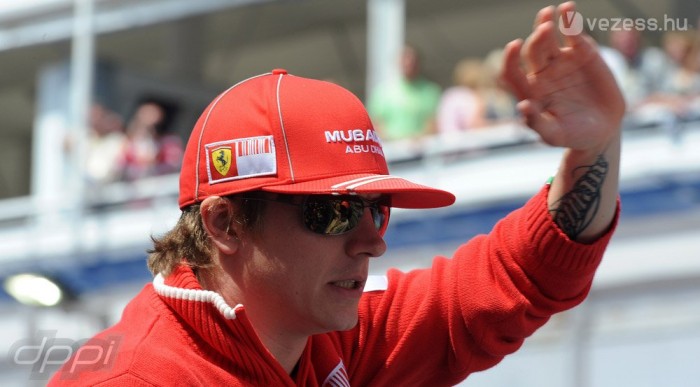 Kidobnák Räikkönent?