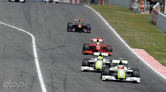 Brawn: Csak a Red Bull veszélyes 4 | Vezess Jól jött Massa jó formája