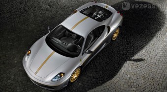 Ferrari az áldozatokért