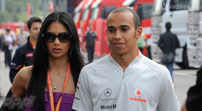 Hamiltont megbírságolták