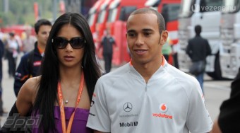 Hamilton házasodik?