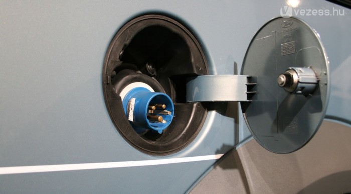 6-8 óra újratölteni