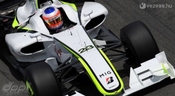 Barrichello vezet Monacóban