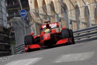 Barrichello vezet Monacóban 28