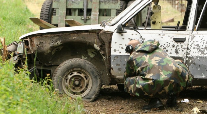 Nem a cica vitte el a hiányzó darabot, hanem a légnyomás