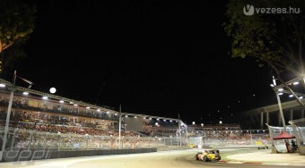 Villanyfényes szezonzáró?