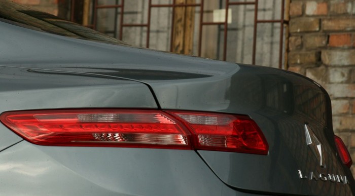 Innen Aston Martin is lehetne