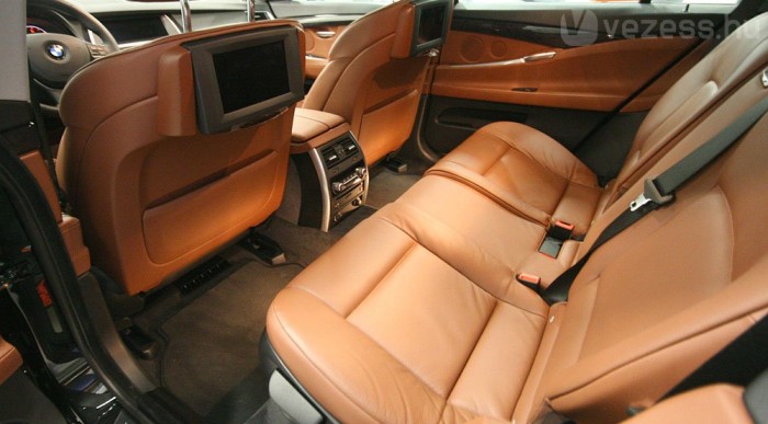 Bentről a BMW 5 Gran Turismo 6 | Vezess Felfoghatatlan tér