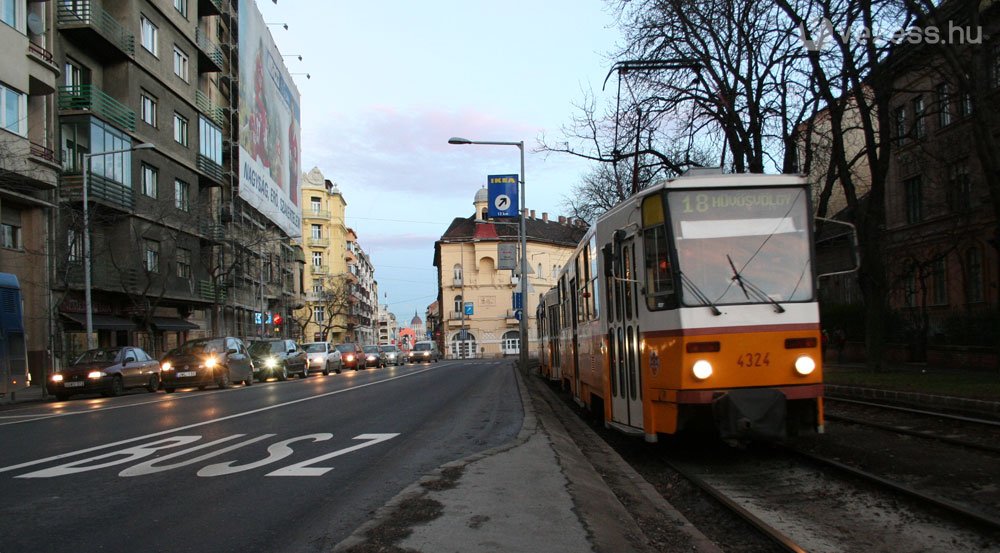 16195_141628_1000x700.jpg | Vezess | Vezess Ide minek, ha ott a villamos?