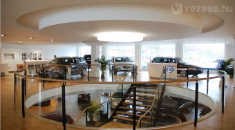 Külföldön kell autót venni?