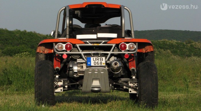 Négykerekű paradoxon magyar rendszámmal 9 | Vezess Hátulról is vonzó