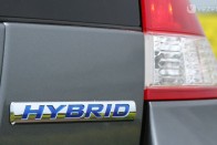 A Prius jobb autó, de kétmillióval drágább