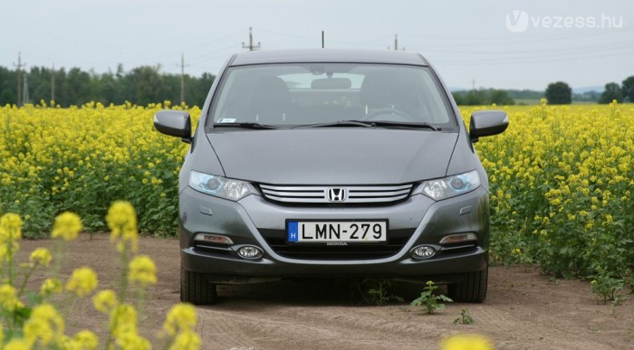 Insight: mit tud az olcsóbb hibrid? 18 | Vezess 7,8 litert fogyasztott városban az Insight