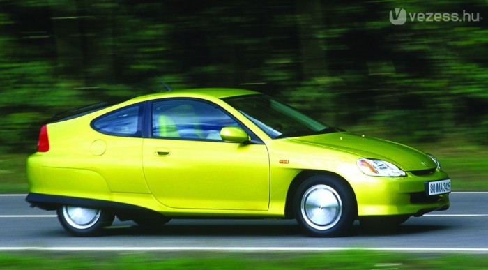 Insight: mit tud az olcsóbb hibrid? 15 | Vezess 68+8 lóerős volt az első Insight