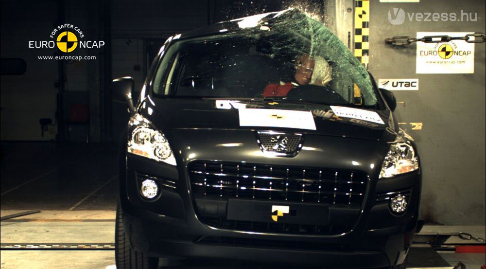 Peugeot 3008 – csak gyalogosra veszélyes 7