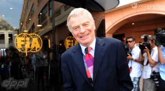 Mosleyt nem zavarják a csapatok