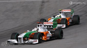 Még egy szakadár csapat nevezett