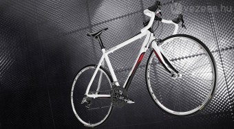 Alakváltó Mercedes