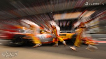 Reménytelen helyzetben a Renault