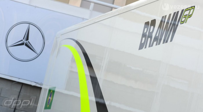 2012-ig kaphatnak motorokat