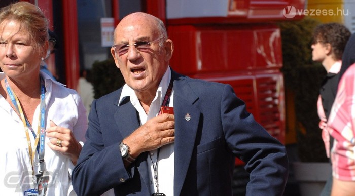 Titkos ügynökként él Sir Stirling Moss