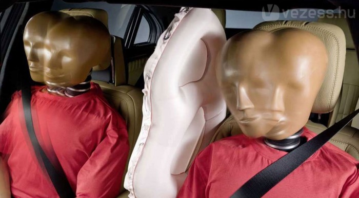 Nem okoznak egymásnak sérülést az utasok