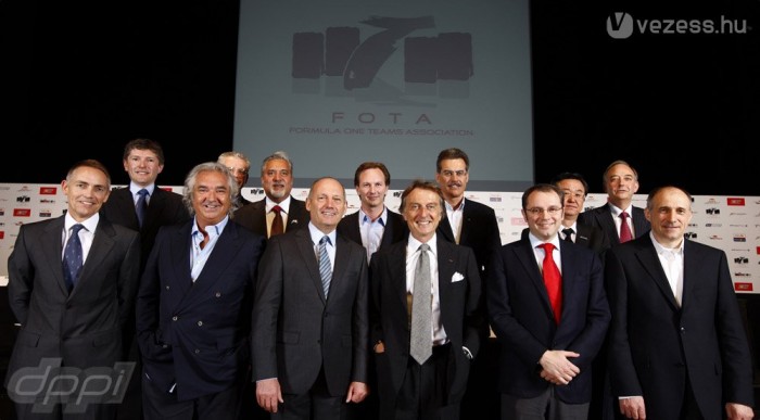 Nem nyúl az F1-hez a MotoGP-főnök