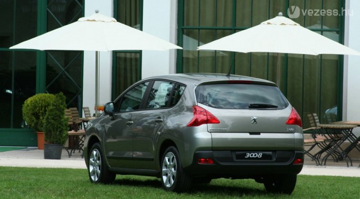 120 és 150 lóerős 1.6-os benzinessel