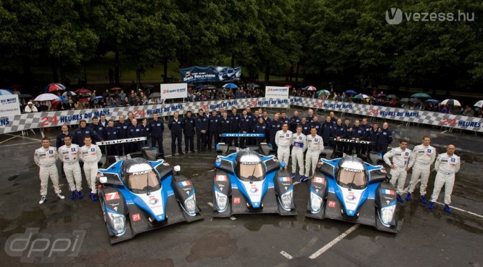 A fő kihívók - a Peugeot csapata
