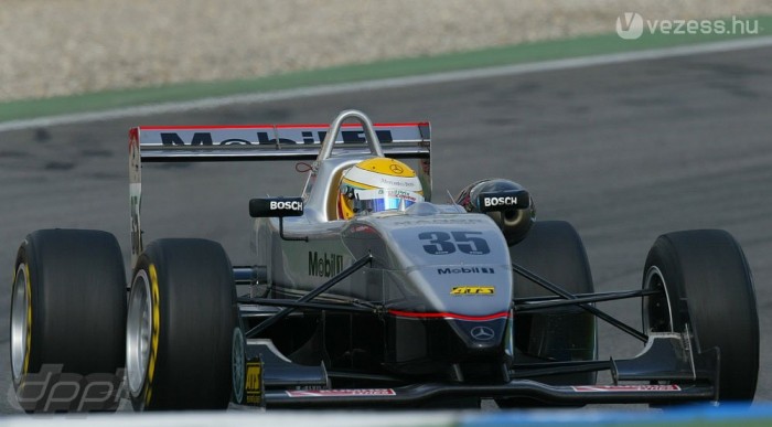 Hamilton a Manorral lett F3-bajnok