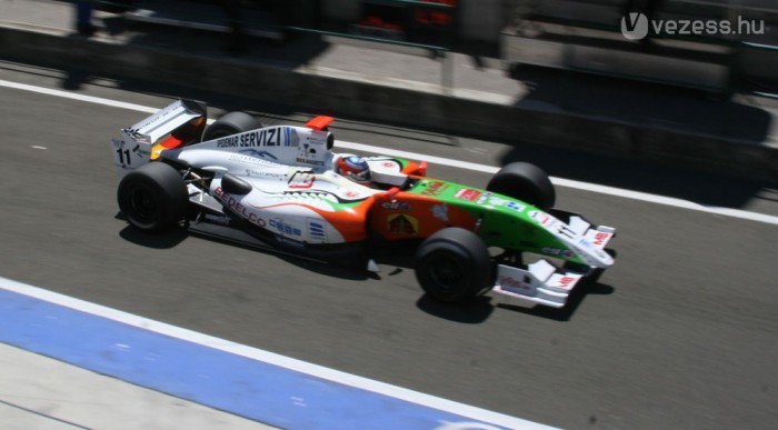 425 lóerős autók mennek a Formula Renault 3.5-sorozatban