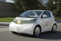 2012-re lesz elektromos iQ az idei tanulmányból