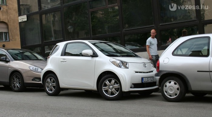 Vannak iQ-ra szabott parkolóhelyek