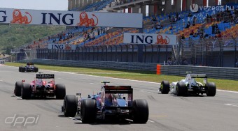 Nagyágyú a csapatok pártján