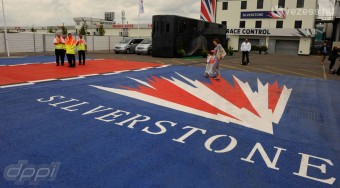 Pálfordulás: Mégis marad Silverstone?