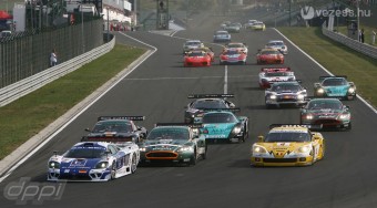 Nagyszabású autóverseny hazánkban