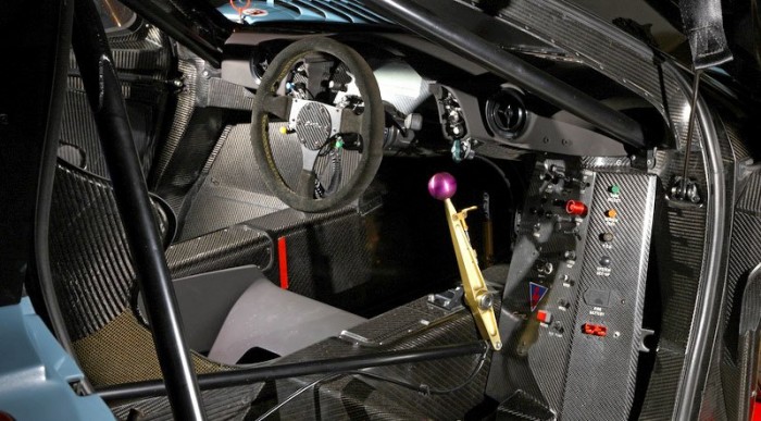 Árverésen a McLaren különlegesség 7 | Vezess Hatfokozatú szekvenciális váltó van benne