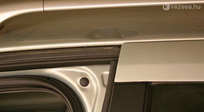 Öt pont a tetőben. Soha nem helyezhető forgalomba