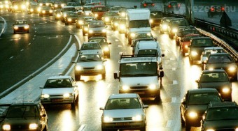 Veszteséget okoz a sok autó