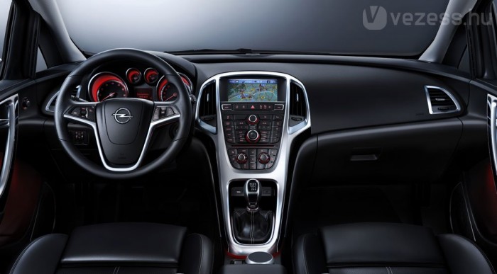 Itt az új Opel Astra – belülről 6 | Vezess T-t formáz a műszerfal