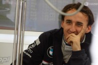 Kubica csak kínjában mosolyog ezen a hétvégén