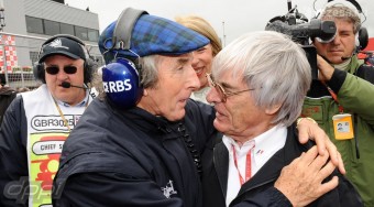 Stewart: Mosleynak mennie kell