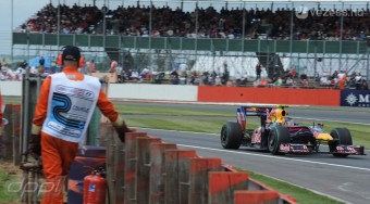 Vettelé a pole Silverstone-ban