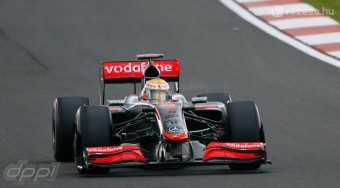 Hamilton és Button is szenvedett