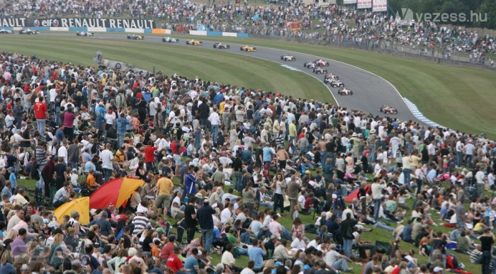 Donington kiszállhat, ha szakad az F1